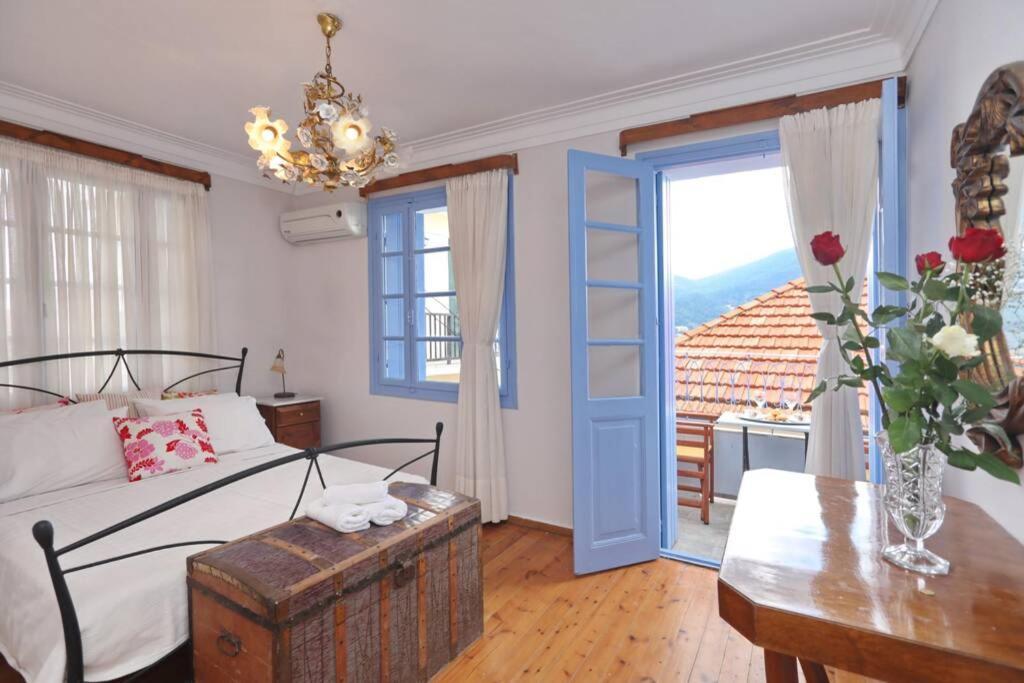 Holiday home Alexandras Traditional House In Centre Skopelos Town