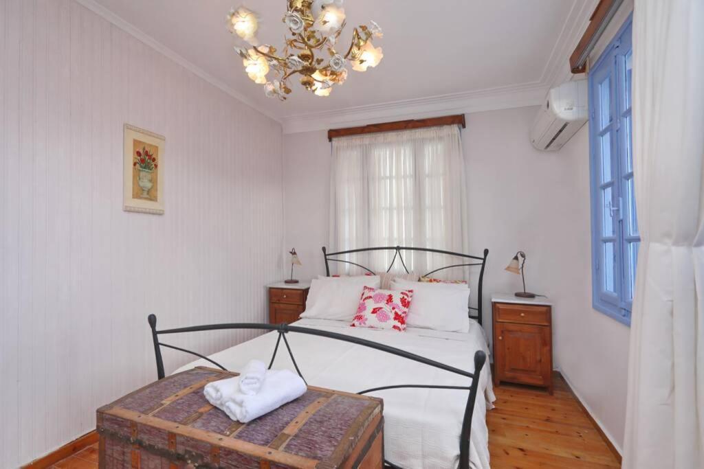 Holiday home Alexandras Traditional House In Centre *