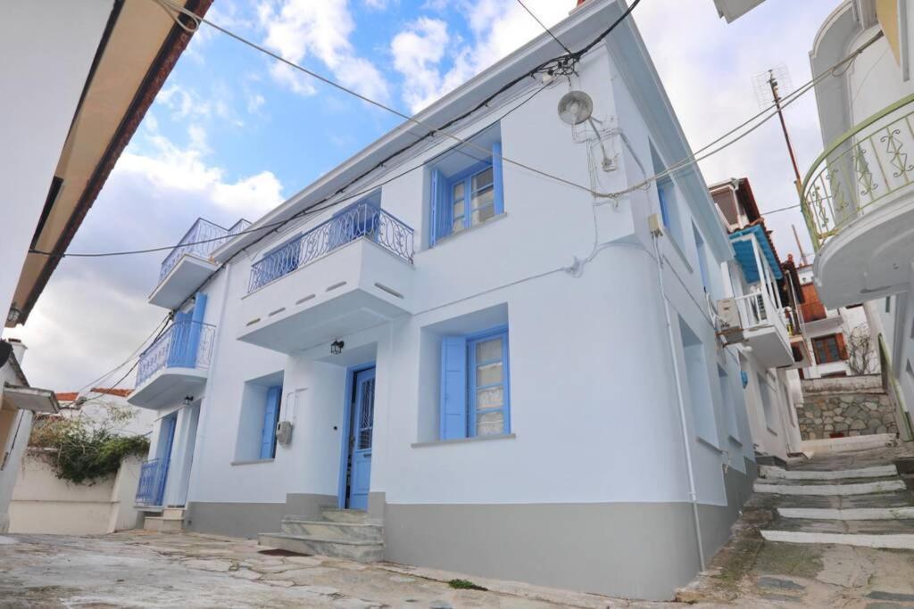 Holiday home Alexandras Traditional House In Centre Skopelos Town